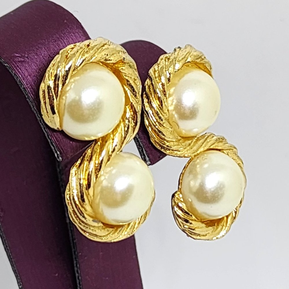 Vintage Quality Two Faux Pearl Twist Gold S Stud Metal Pierced Earrings